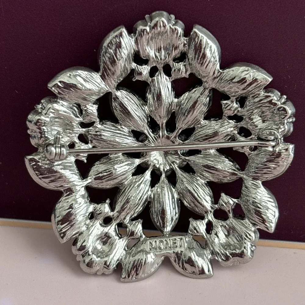 Vintage Monet Aurora Borealis Brooch Star Burst Flower Signed Rhinestone Pin 2